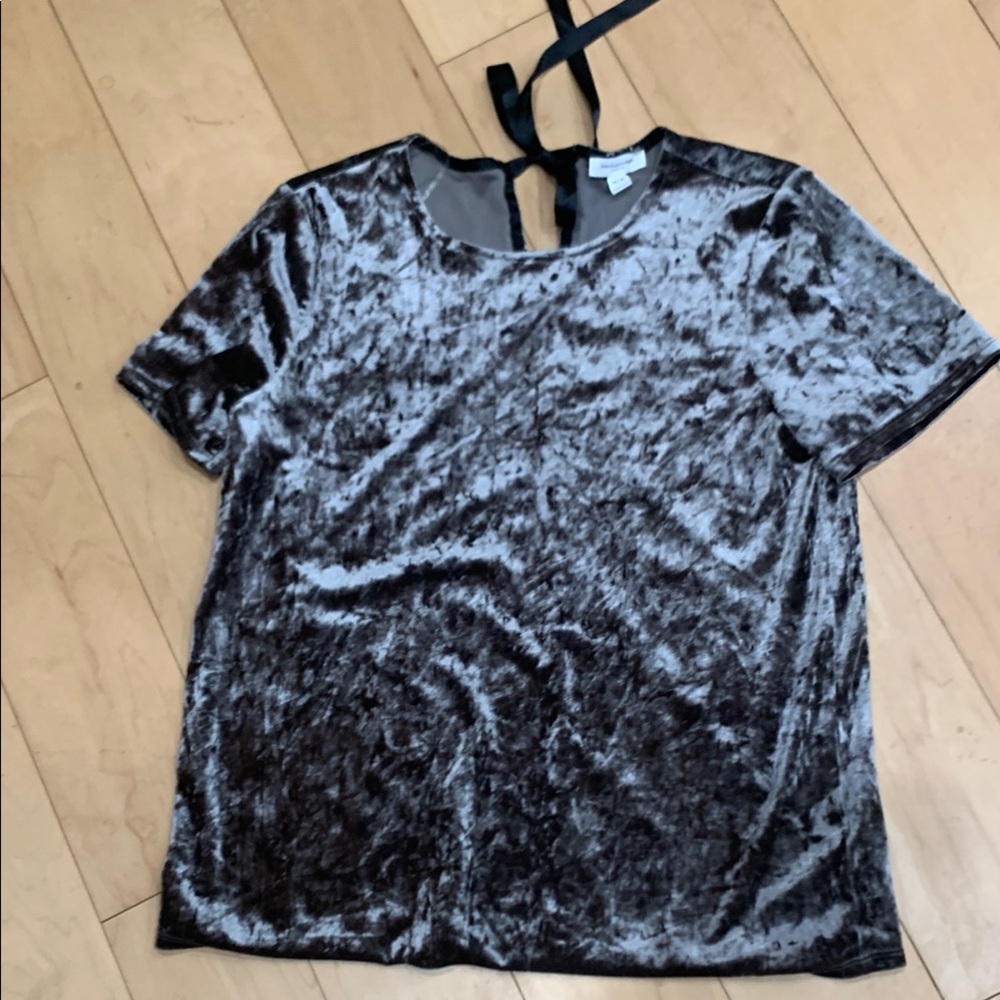 Women size M gray with silver shine
Beachlunchlounge Collection Top